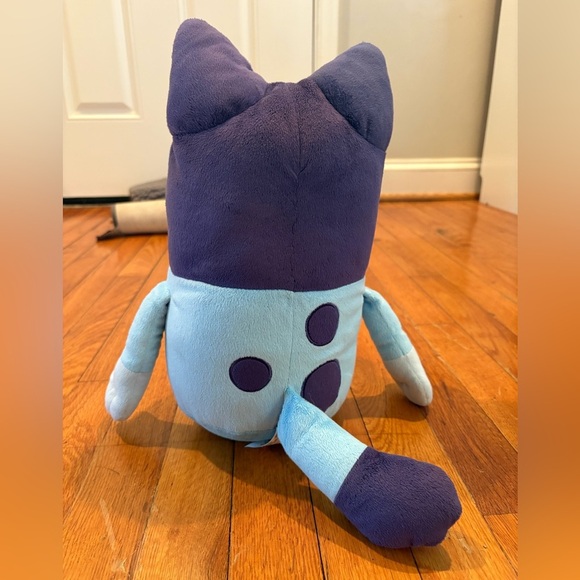 Official 16” Bluey Plush – Soft Stuffed Animal - Picture 3 of 9